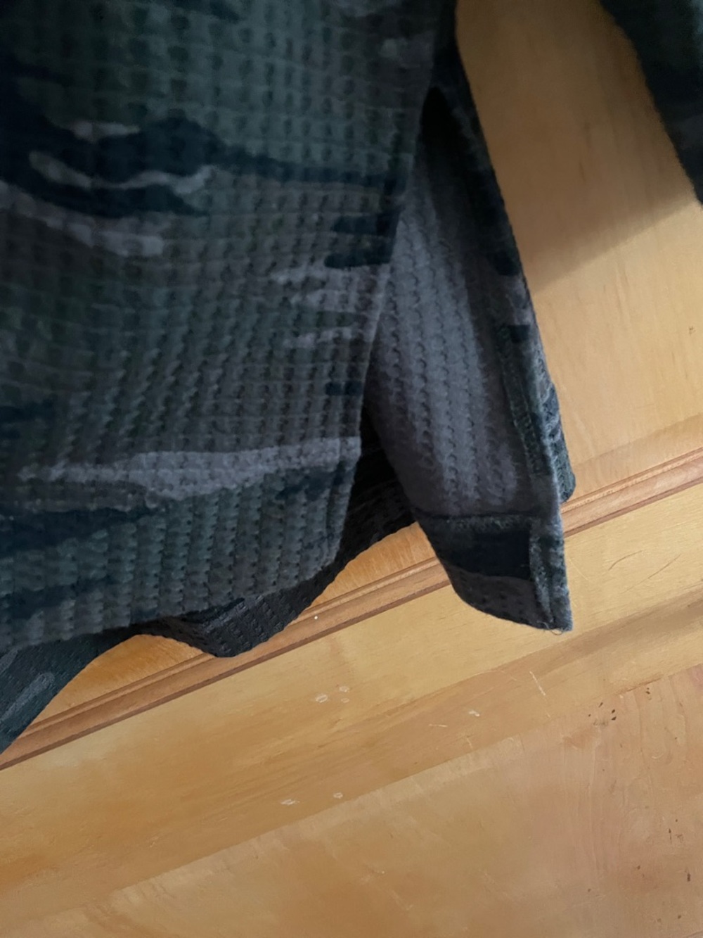 Sanctuary Women's Long Sleeve Camouflage Knit Top — Green & Black Plus 2X - Picture 7 of 7
